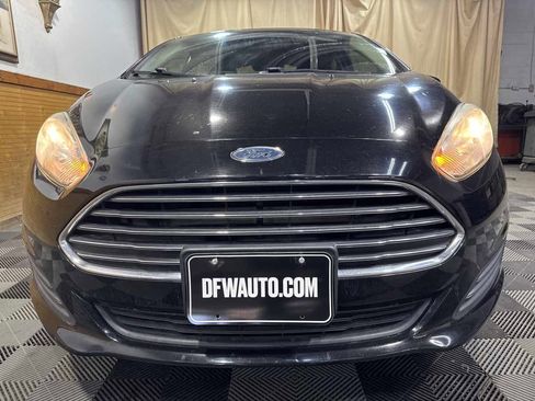 Used 2019 Ford Fiesta SE image 3