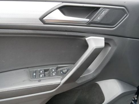 Used 2024 Volkswagen Tiguan S image 16