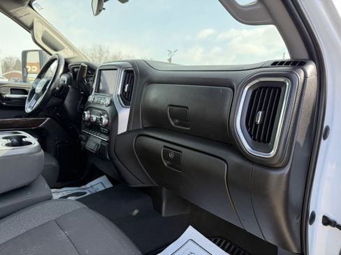 Used 2022 GMC Sierra 2500 SLE image 12