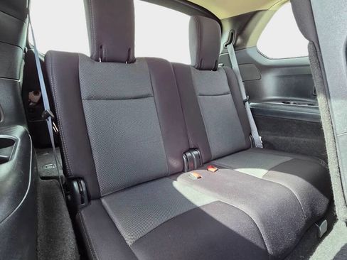 Used 2019 Nissan Pathfinder SV image 16