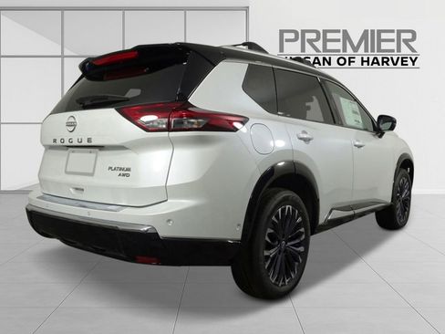 New 2026 Nissan Rogue Platinum w/ Platinum Premium Package AWD/4WD image 5