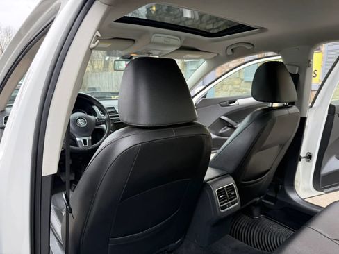 Used 2013 Volkswagen Passat TDI SE image 18