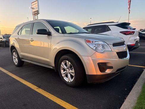 Used 2014 Chevrolet Equinox LS FWD image 3