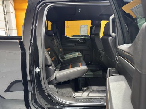 Used 2025 GMC Sierra 1500 AT4 w/ AT4 Premium Package image 23