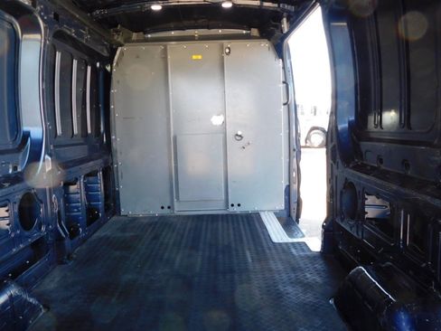 Used 2019 Ford Transit 250 148 Medium Roof image 30