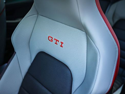 New 2026 Volkswagen GTI SE image 36