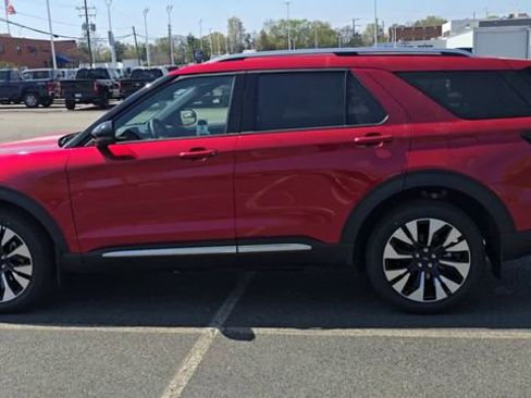 New 2026 Ford Explorer Platinum w/ LUX Leather Package AWD/4WD image 6