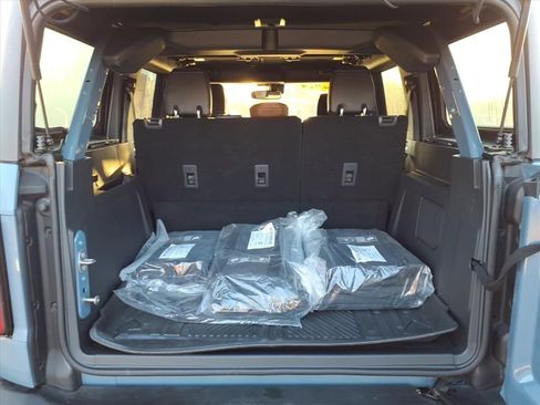 Used 2024 Ford Bronco Outer Banks w/ Sasquatch Package image 10
