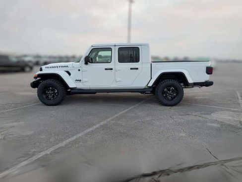 New 2026 Jeep Gladiator Sport image 6