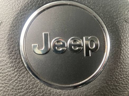 Used 2015 Jeep Patriot High Altitude AWD/4WD image 28