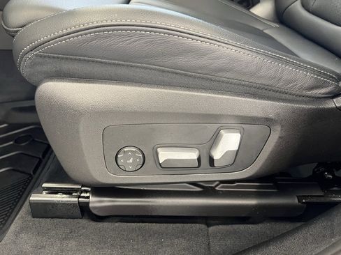 Used 2023 BMW X3 M40i image 40