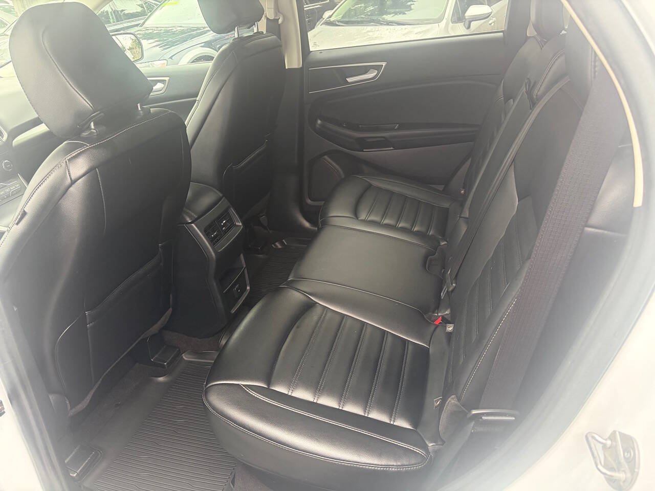Used 2020 Ford Edge SEL w/ Cold Weather Package AWD/4WD image 21