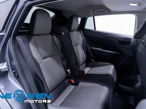 Used 2024 Subaru Crosstrek 2.0i Premium image 41