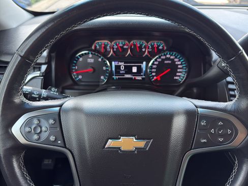 Used 2019 Chevrolet Suburban Premier AWD/4WD image 20