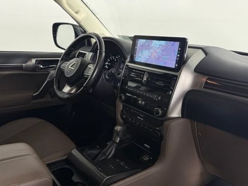 Used 2023 Lexus GX 460 Premium w/ Premium Package AWD/4WD image 19
