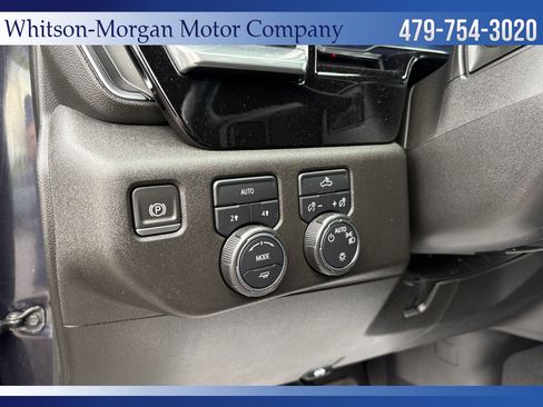 Used 2022 Chevrolet Silverado 1500 LT AWD/4WD image 18