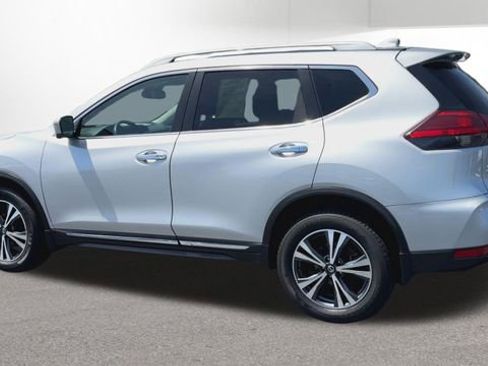 Used 2017 Nissan Rogue SL w/ SL Premium Package AWD/4WD image 6