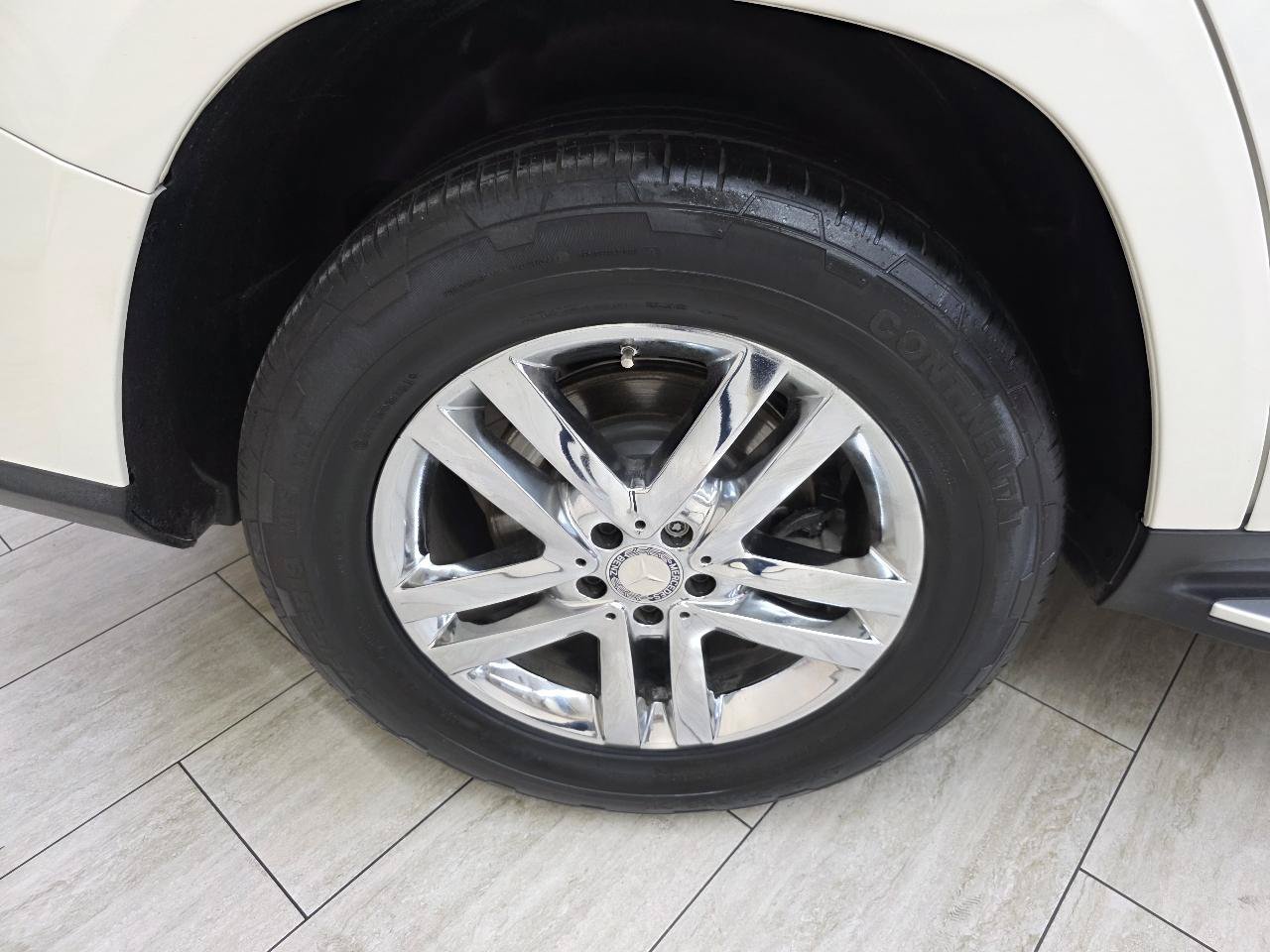 Used 2016 Mercedes-Benz GL 450 4MATIC w/ Premium I Package image 42