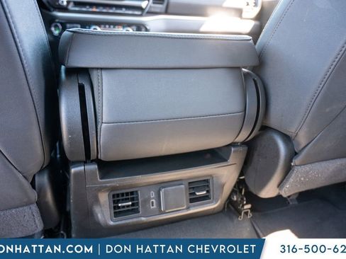Used 2025 GMC Sierra 1500 SLT AWD/4WD image 25