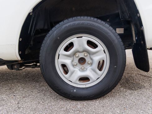 Used 2014 Toyota Tacoma 2WD Regular Cab image 13