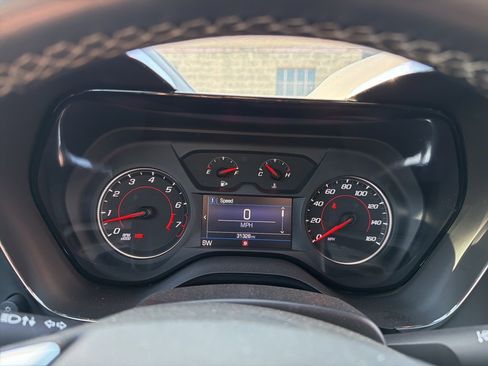 Used 2020 Chevrolet Camaro LT image 31