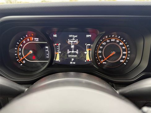 New 2025 Jeep Gladiator Sport image 18