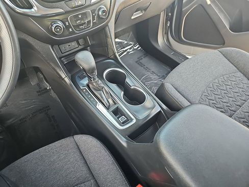 Used 2023 Chevrolet Equinox LT image 24
