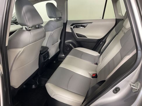 Used 2022 Toyota RAV4 Limited image 21
