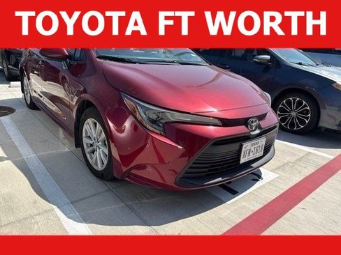 Used 2025 Toyota Corolla LE w/ LE Premium Package FWD image 1