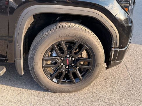 Used 2024 GMC Sierra 1500 Elevation w/ Elevation Premium Package image 32