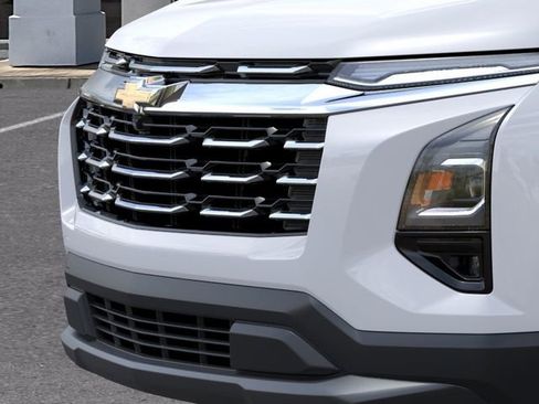 New 2026 Chevrolet Equinox LT w/ Safety and Technology Package FWD image 13