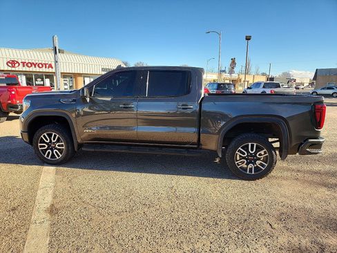 Used 2019 GMC Sierra 1500 AT4 w/ AT4 Premium Package image 2