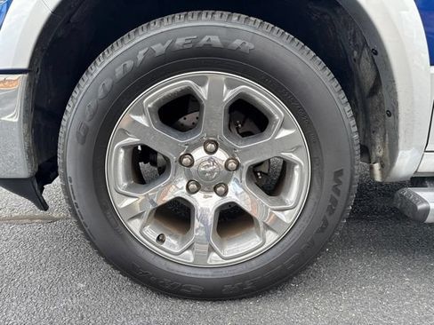 Used 2016 RAM 1500 Laramie w/ Convenience Group AWD/4WD image 7