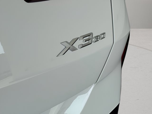 Certified 2026 BMW X3 xDrive30i w/ M Sport Package AWD/4WD image 10