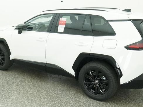 New 2026 Toyota RAV4 SE image 4