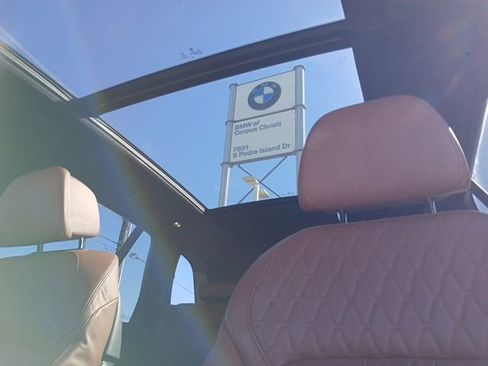 Used 2022 BMW X5 sDrive40i w/ M Sport Package image 32