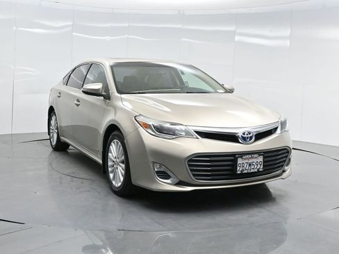 Used 2013 Toyota Avalon XLE Premium image 64