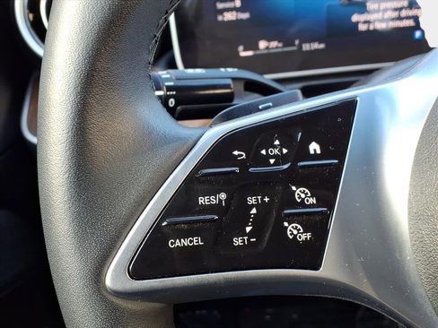 Used 2025 Mercedes-Benz C 300 Sedan image 20