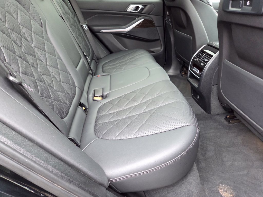 Used 2023 BMW X5 sDrive40i RWD image 32