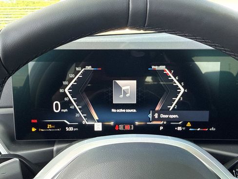 New 2026 BMW 330i Sedan w/ M Sport Package RWD image 31