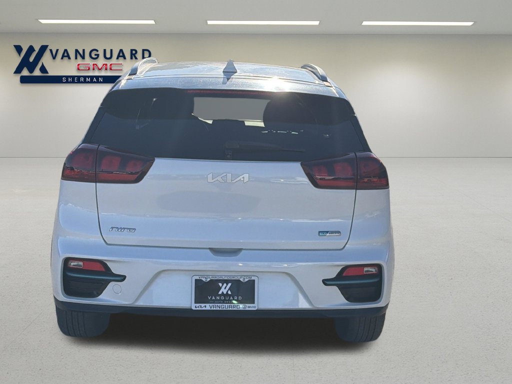 Used 2022 Kia Niro EX w/ Cold Weather Package FWD image 8