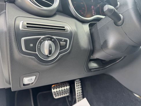 Used 2020 Mercedes-Benz C 300 Sedan image 7