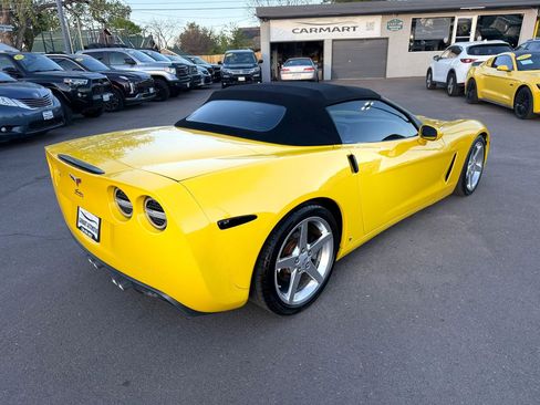 Used 2006 Chevrolet Corvette Convertible w/ Preferred Equipment Group RWD image 10