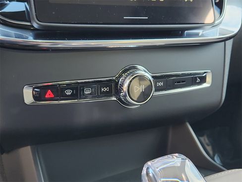 New 2026 Volvo XC90 B5 Core image 15