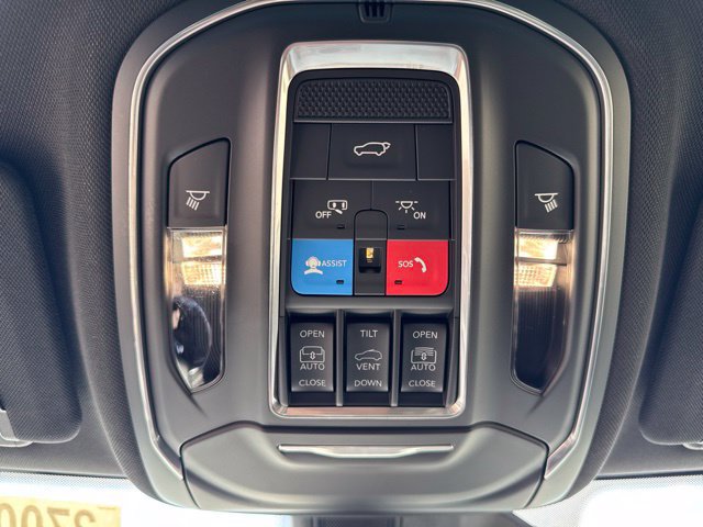New 2027 Jeep Grand Cherokee L Limited w/ Limited Altitude Package RWD image 18