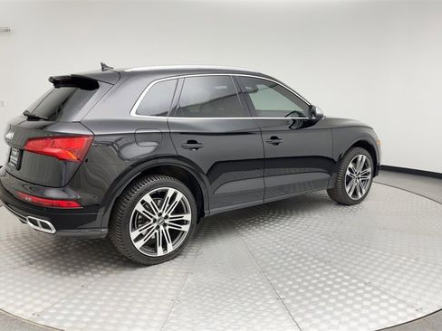 Used 2020 Audi SQ5 Premium w/ Convenience Package image 2