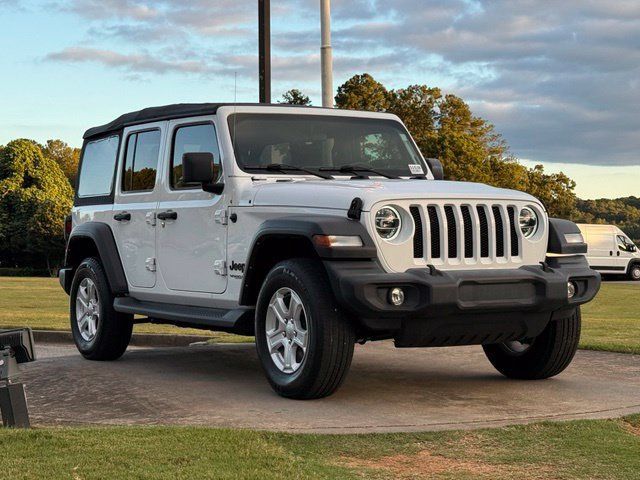 Used 2022 Jeep Wrangler Unlimited Sport AWD/4WD image 1