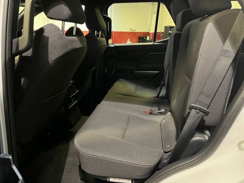 Used 2025 Toyota 4Runner SR5 image 24