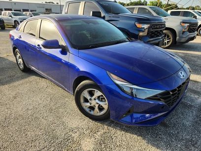 Used 2023 Hyundai Elantra SE
