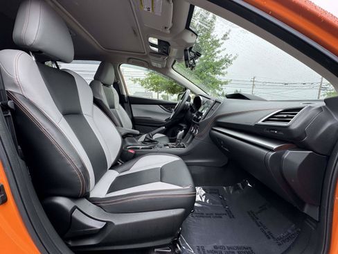 Used 2019 Subaru Crosstrek 2.0i Limited w/ Moonroof Package w/Navigation AWD/4WD image 9